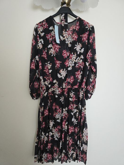Sukienka damska NEW COLLECTION