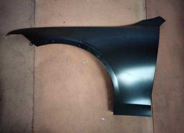 Guarda-lamas esquerdo VOLVO V90 II Cross Country (236), de 2016 a 2026 l 100211