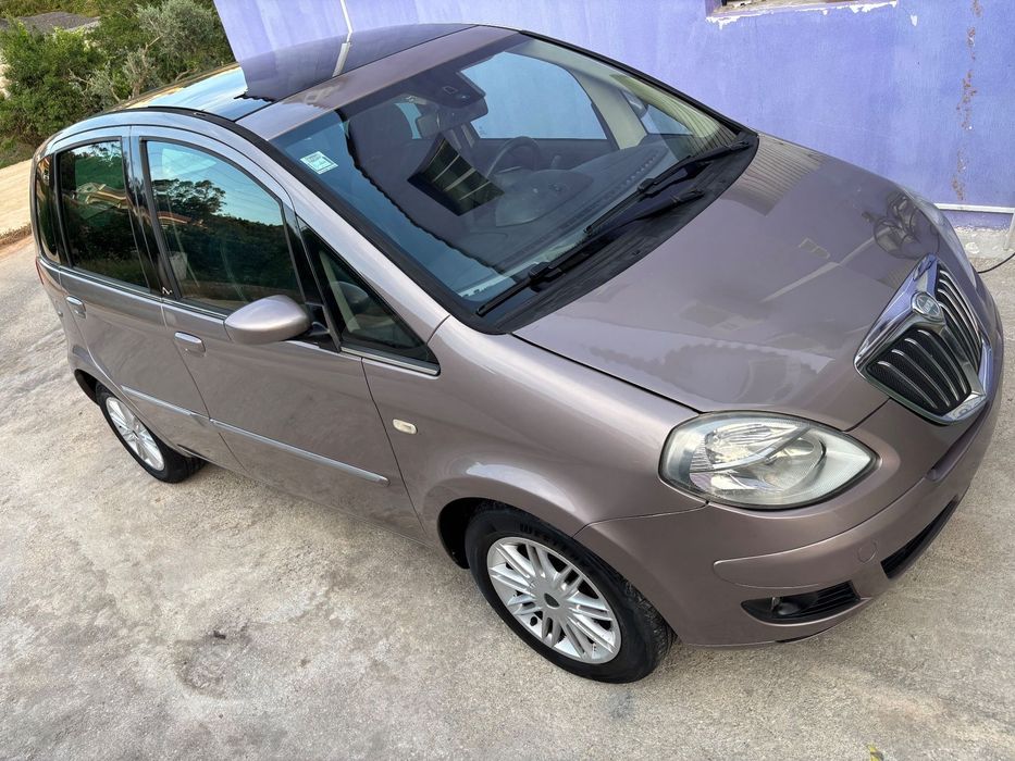 Lancia Musa 1.3 16V M-jet Platino