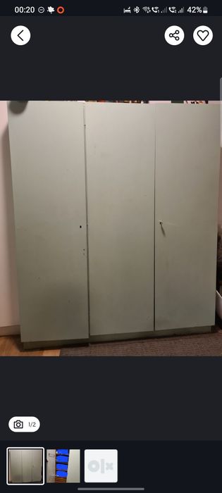 Jasnozielona,pojemna trzydrzwiowa szafa