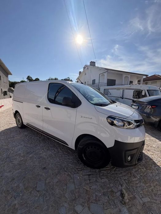 Toyota Proace Verso Electric (50 kWh) L1 (9L) Flow