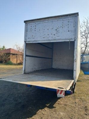 Samochód dostawczy