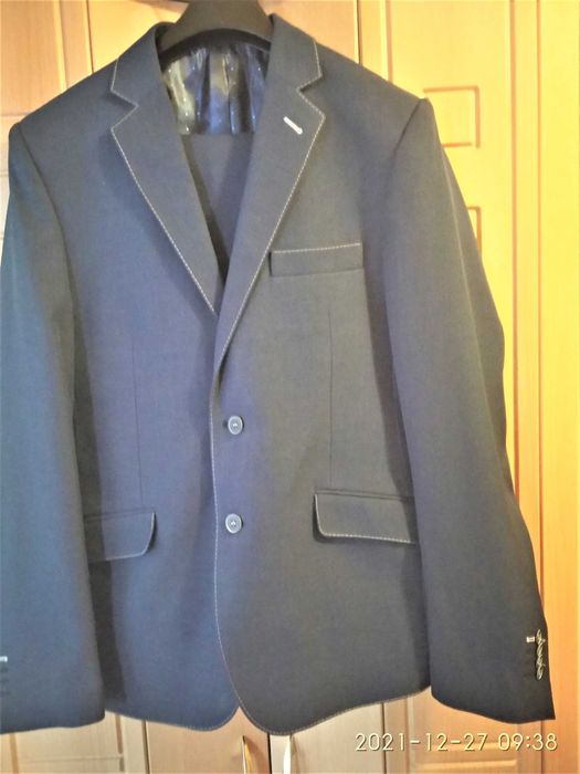 Elegancki garnitur męski rozm.46/178 //05