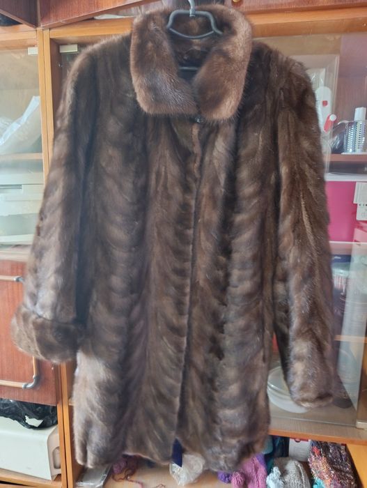 Продам полушубок с нутрии размер 50