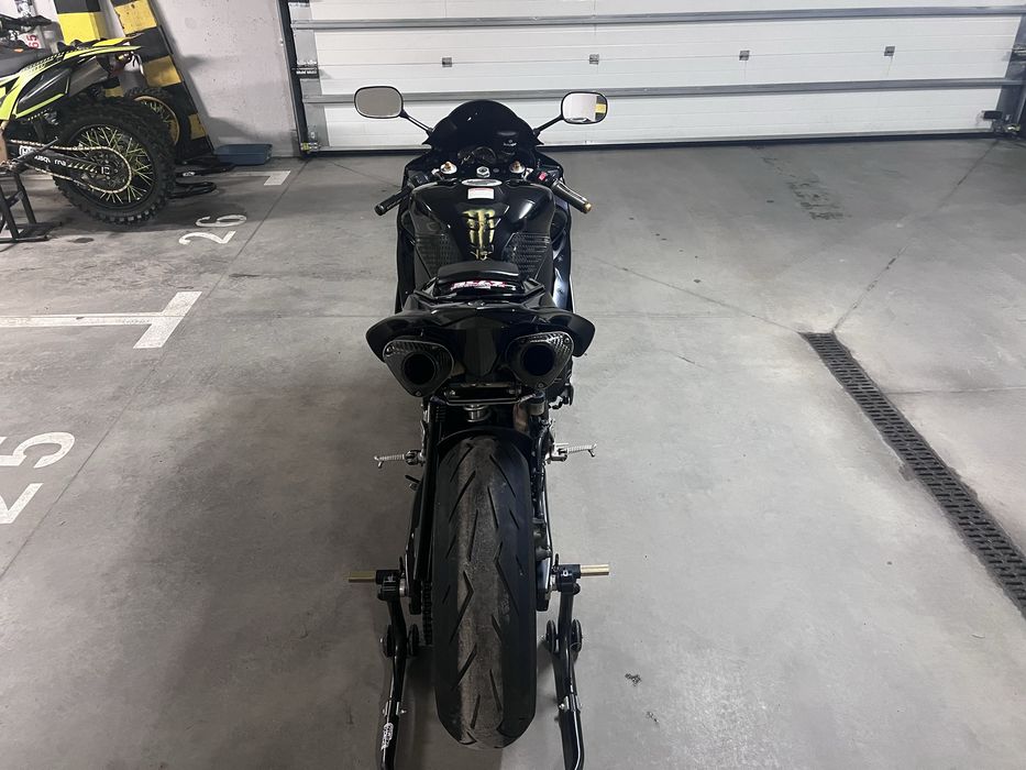 Yamaha r1 rn19 anniversary