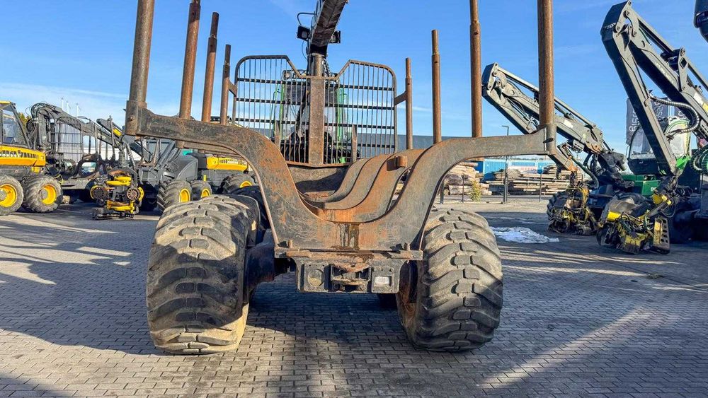 Forwarder John Deere 1110E rok 2013