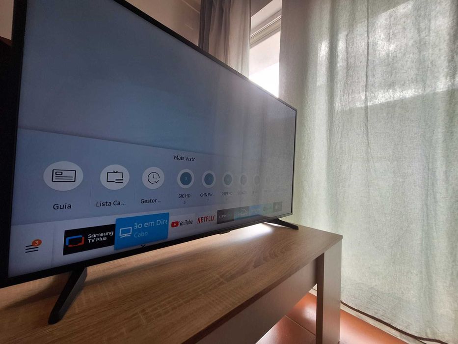 Smart TV Samsung 43" 4K UHD (Modelo RU7025) – Na Caixa Original