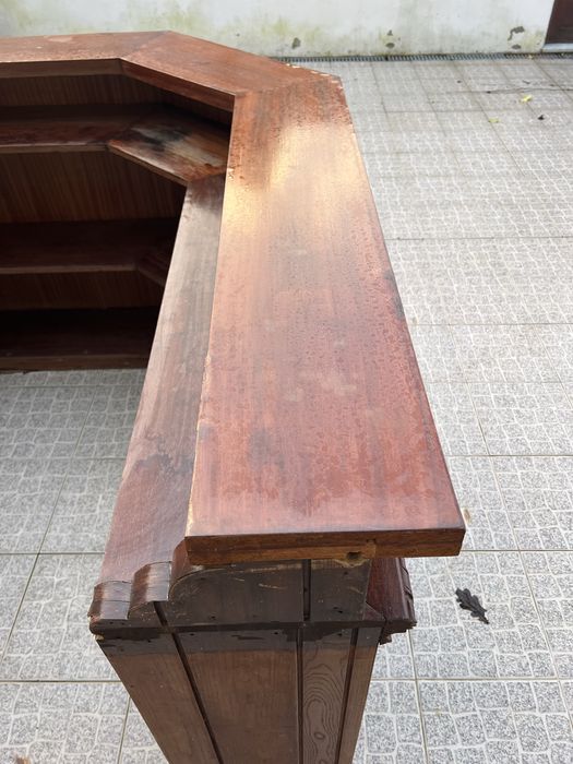 Balcão de Bar - madeira maciça