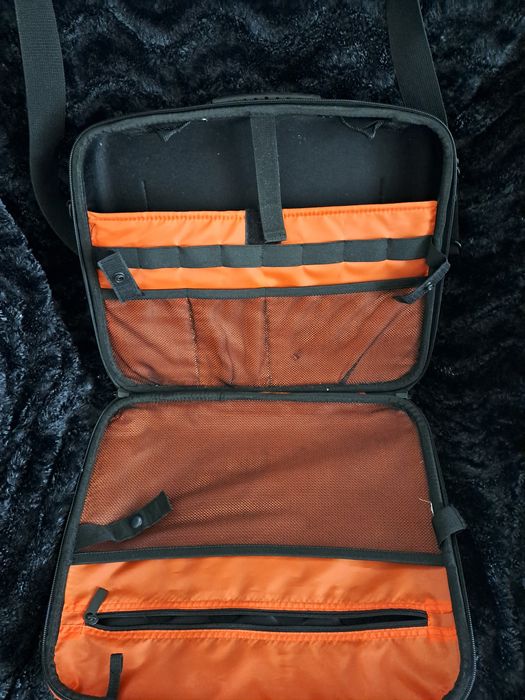 Mala p/ PC Laptop Ikea Preto e Laranja434464844699422722