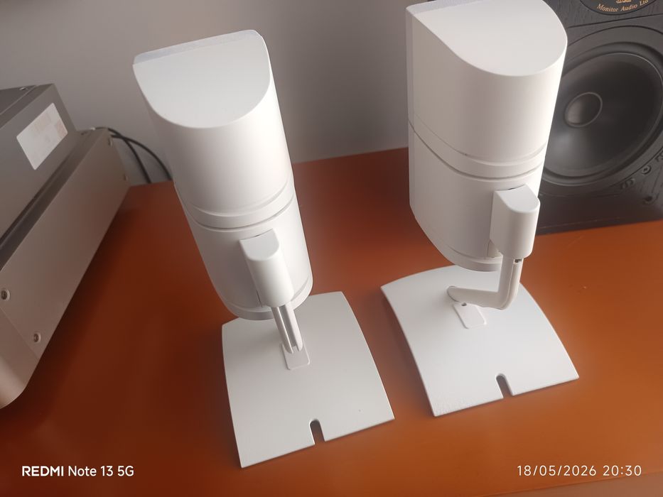 Colunas satélites Bose