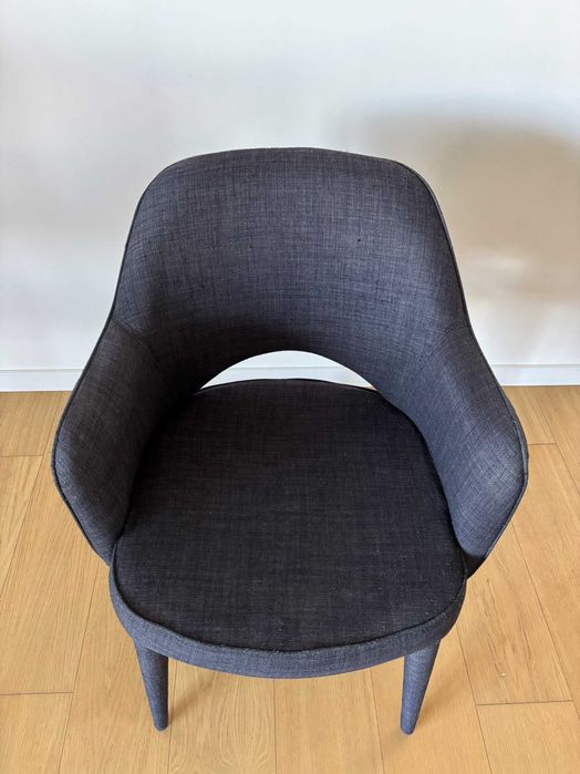 Cadeiras modelo Dreyfuss (AREA)