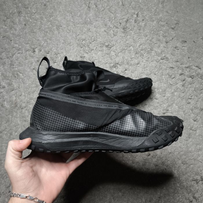 кросівки nike acg mountain fly