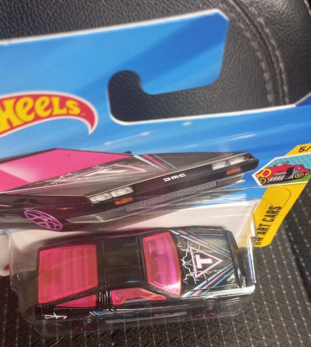 Dmc delorean hot wheels