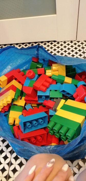 Klocki duże ok. 100 szt.