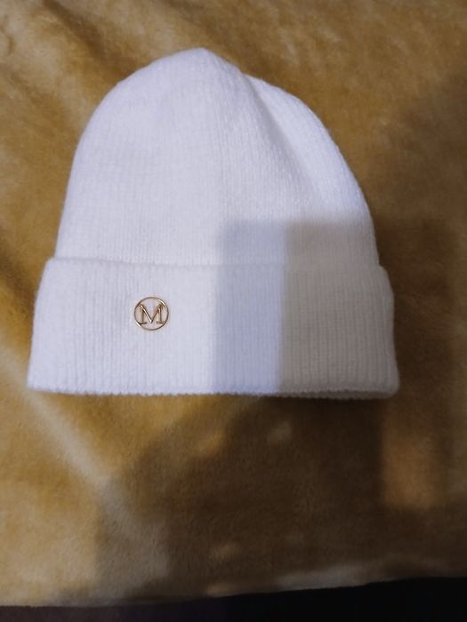 Продаю женскую шапочку