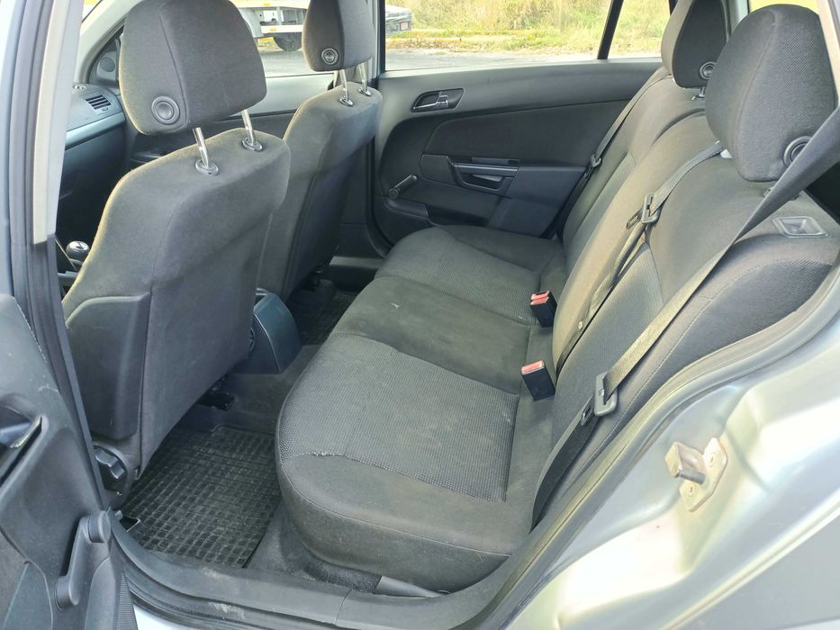 Opel Astra 1.7CDTI 80km 05r