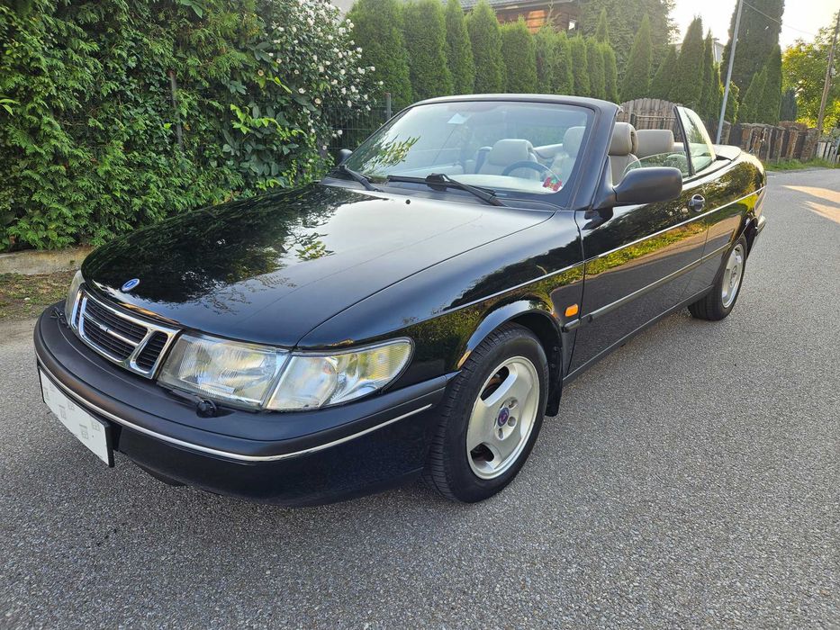 Saab 900 2.0i 130KM Cabrio