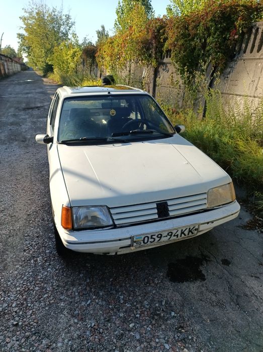 Автомобіль Peugeot 205 купе Пежо не Таврія не ВАЗ