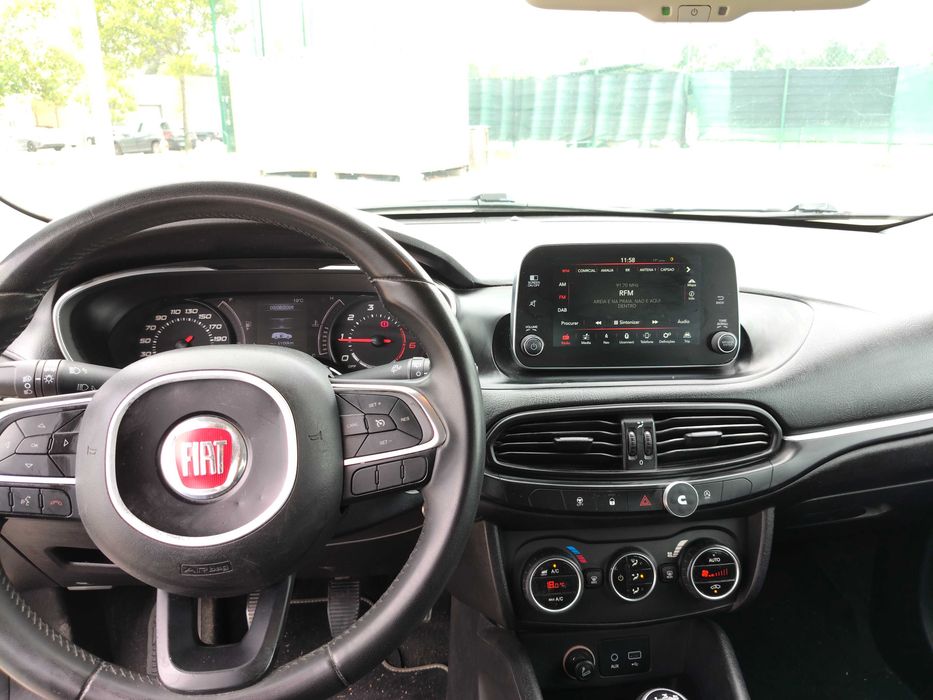 Fiat Tipo SW 1.3 MultiJet Lounge | GPS | Câmara | JLL 17" | Garantia | 8.750 €