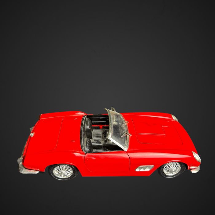 Model Ferarri 250 GTO California Tonka Polistil 1/16 J5/082313