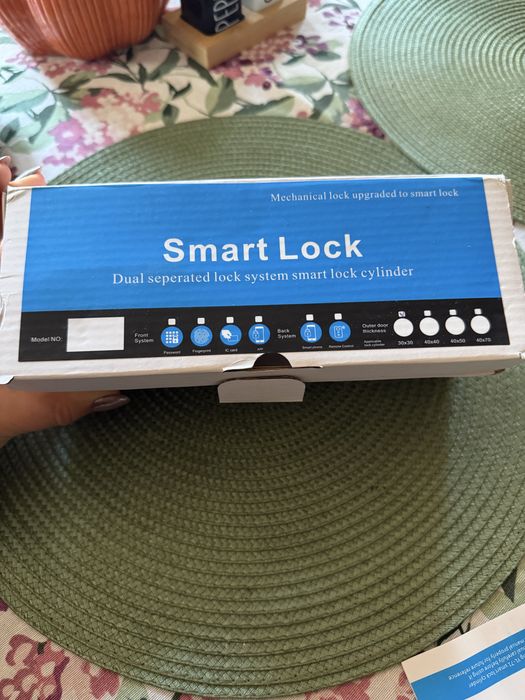 Zamek elektroniczny Smart Lock YL-71 na odcisk palca, kod PIN, zamek drzwiowy, klamka