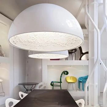 Duża lampa Skygraden biała firmy FLOS
