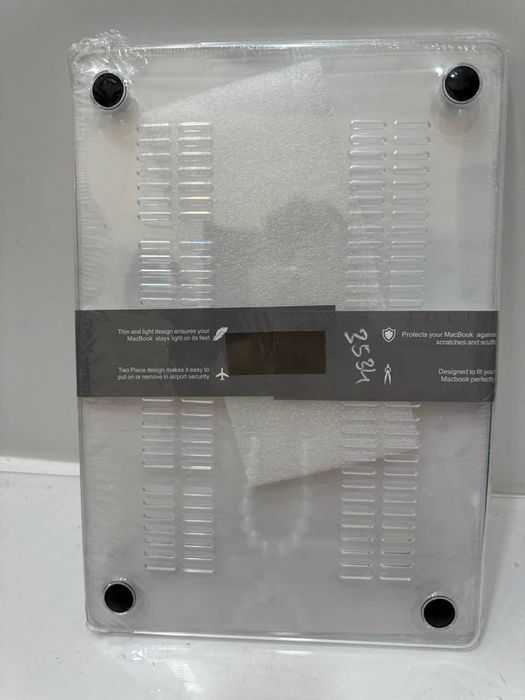 Новий чохол на MacBook for air 15
Параметри 34*24 см