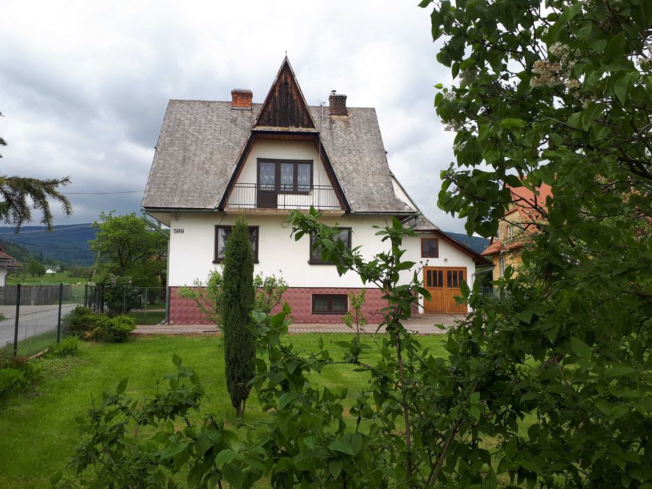 Sprzedam dom z garażem i ogrodem