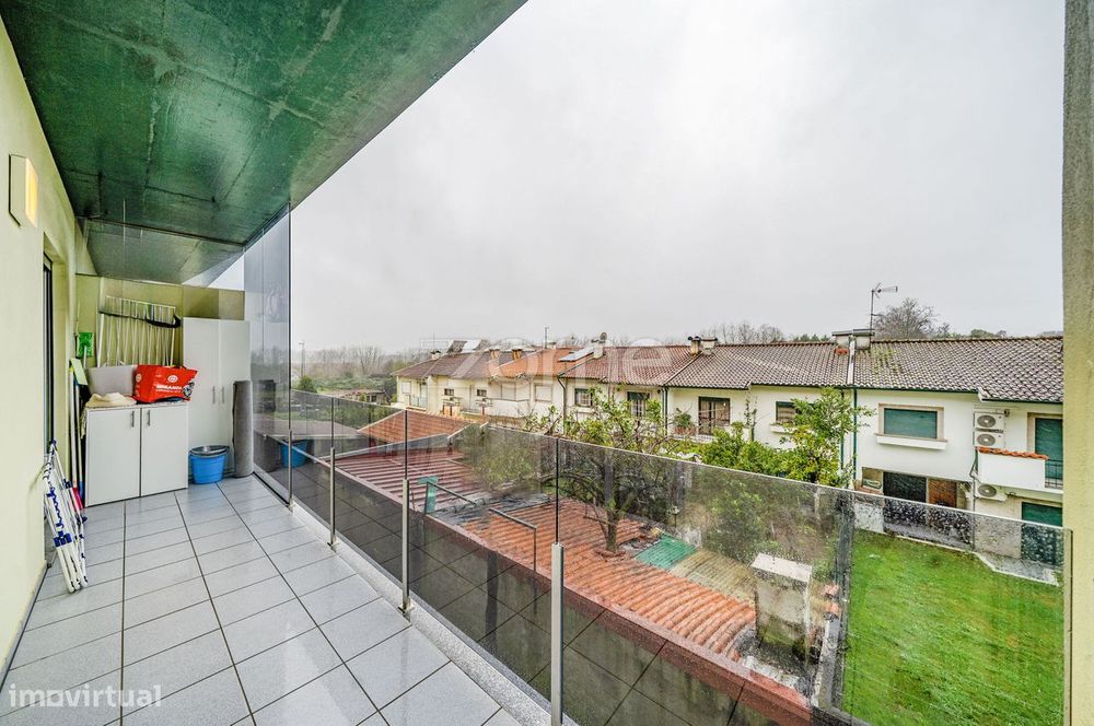 Apartamento T3 Renovado, em Vila de Prado, Vila Verde