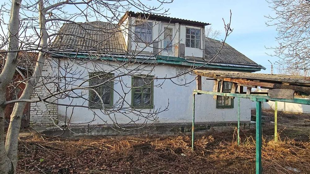 Будинок в місті Яготині поруч з Мясним базаром, школою та садочком