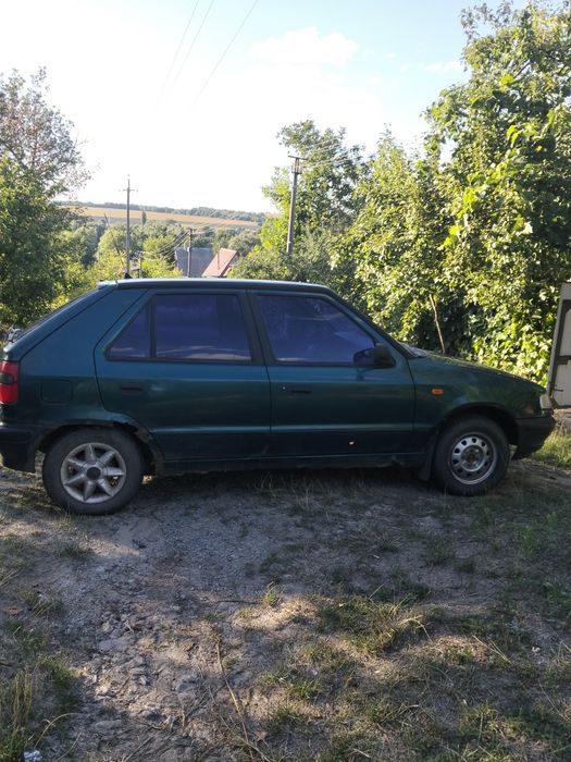 Автомобіль шкода