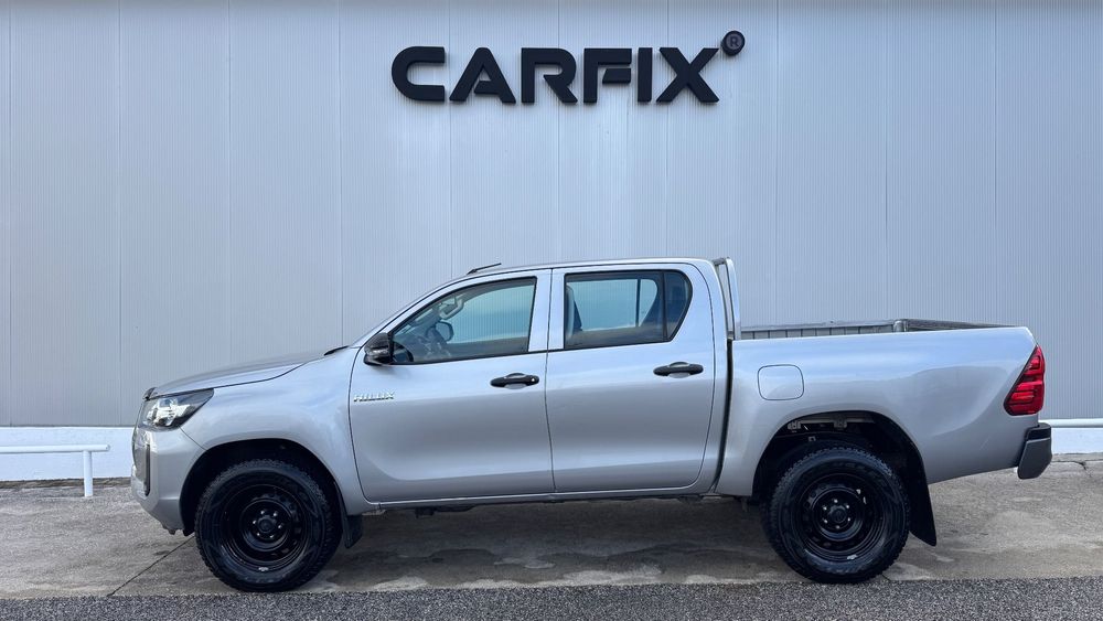 Toyota Hilux 2.4 D-4D 4WD CD CM