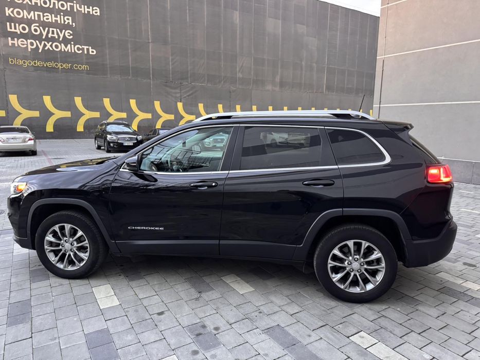 Jeep Cherokee 2019 4*4