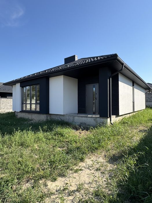 Продам сучасну американку 110 м.кВ в хорошій локації