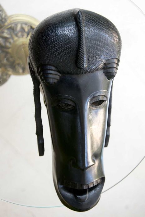 Máscara tribal africana antiga Ebano
