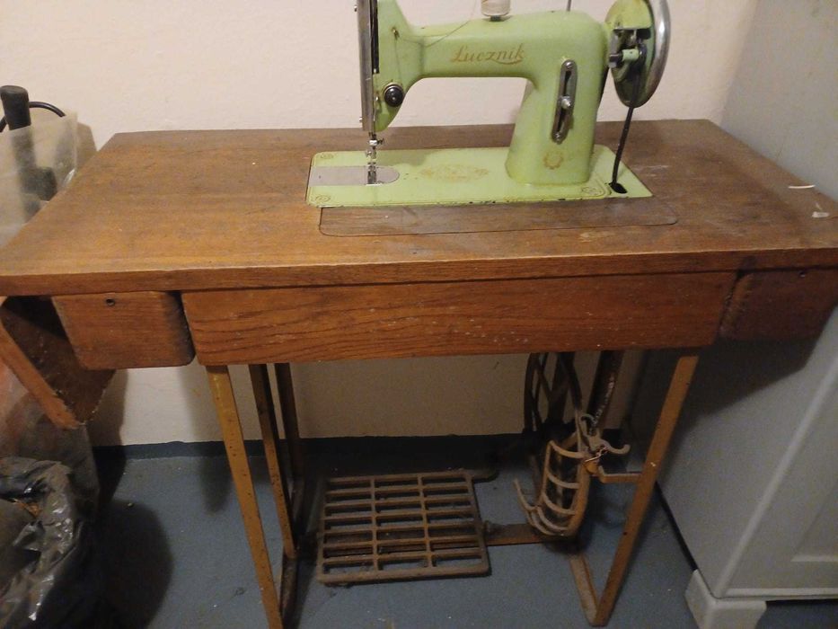 Maszyna do szycia Łucznik Kl. 82