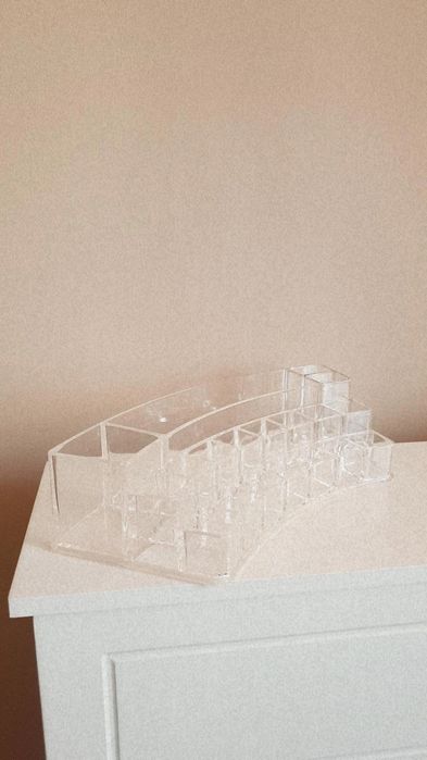 Nowy organizer przeźroczysty pojemnik na kosmetyki T.K Maxx hit glam