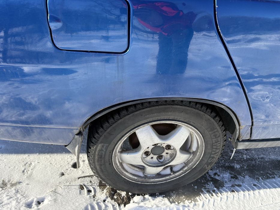 Продам живу ваз 2110  авто з салону у одного власника.