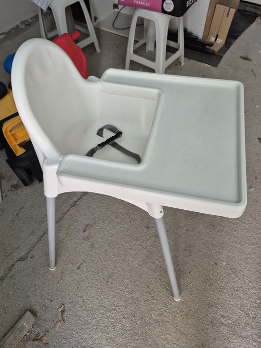 Cadeira de refeição com mesa ikea para bebé