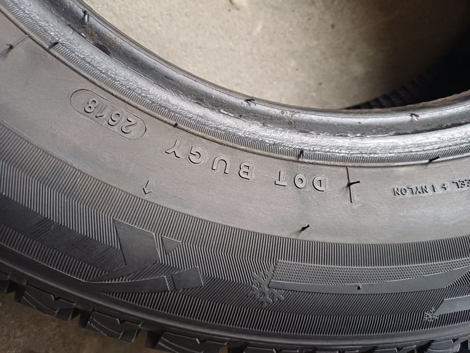 Opony zimowe  Firemax 195/65/15 2sztuki 18/19r