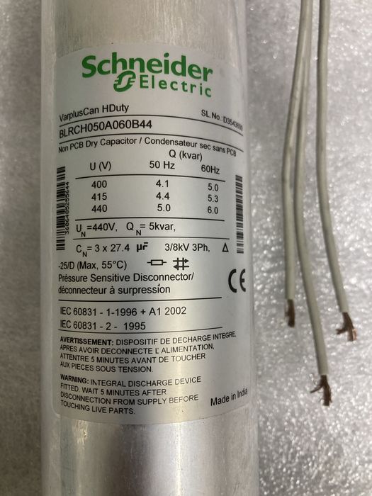 Condensadores Schneider 3x 27.4uF /440v