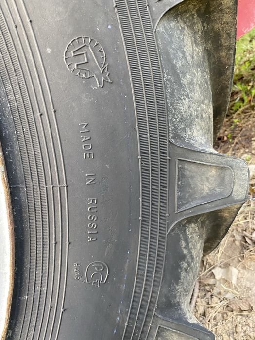 Екскаватор ЮМЗ на базі борекс