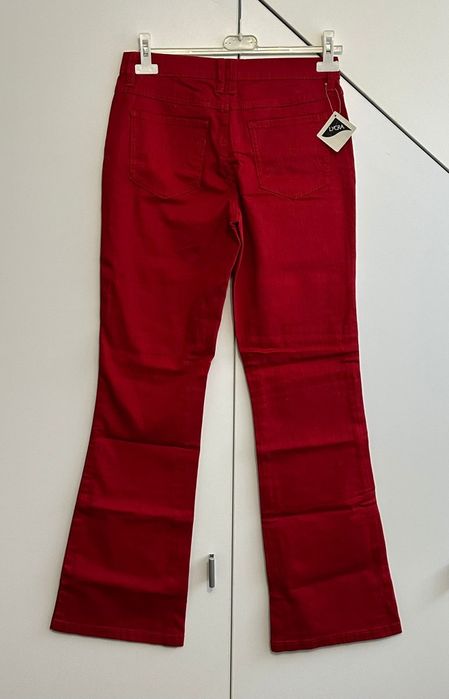 Nowe Jeansy damskie BPC 36 dzwony czerwone