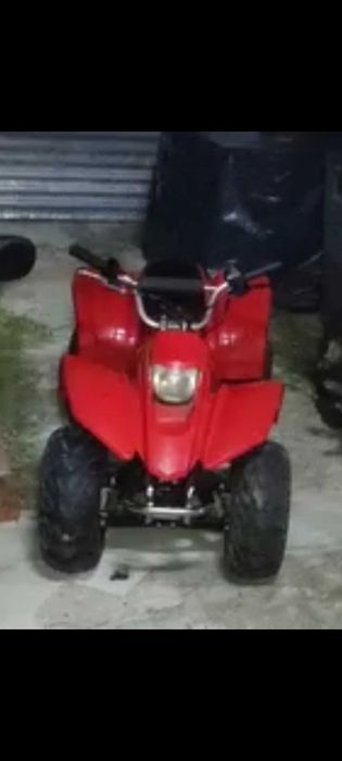 Vendo moto 4 ou troco por algo do meu agrado