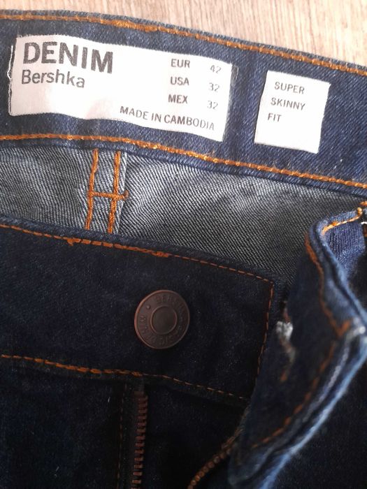 3 pary spodni Bershka