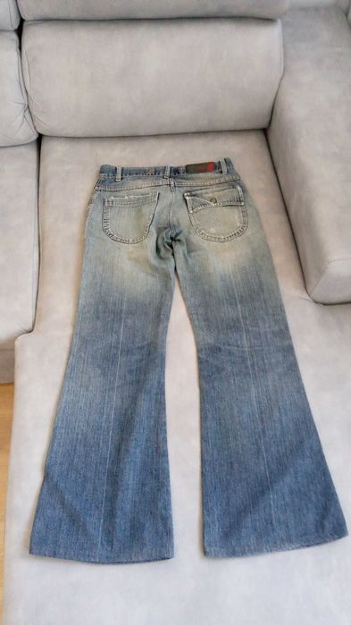 Calças ganga ZARA (estilo retro boca de sino).