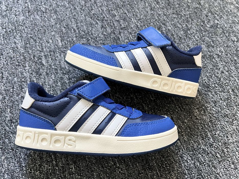 дитячі кросівки Adidas