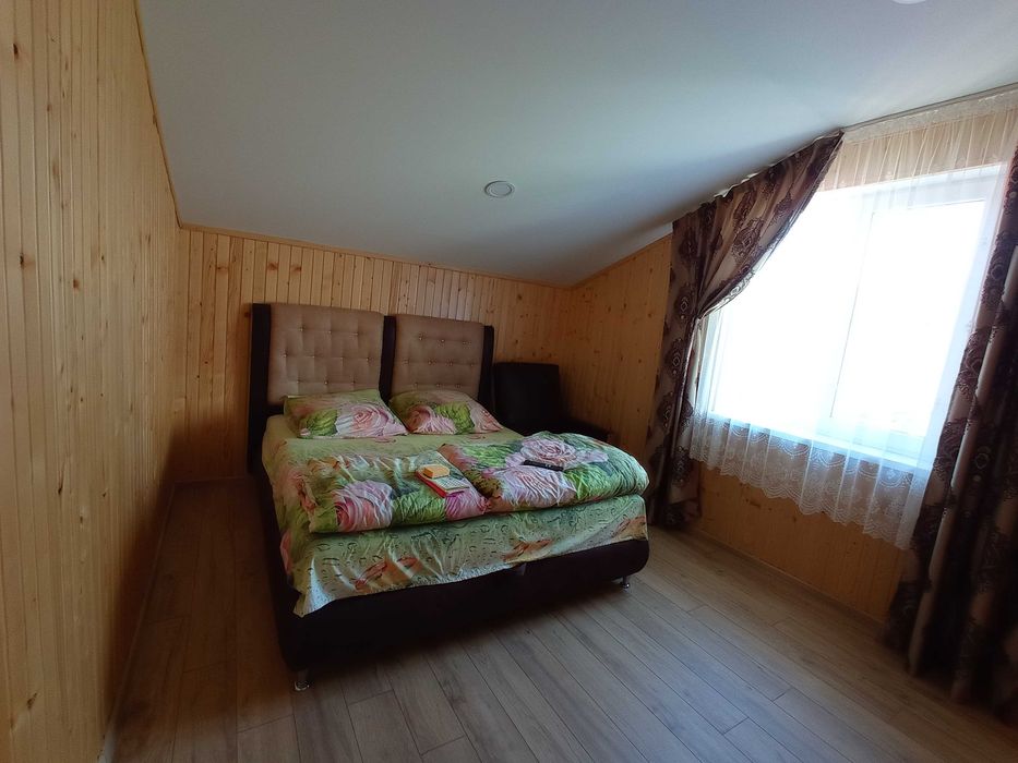 Східниця.Номера на різний смак і гаманець від 200 грн за людину.