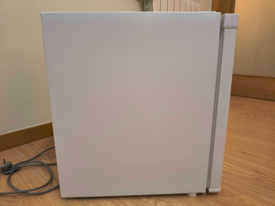 Frigorífico mini bar Silvercrest 41 litros