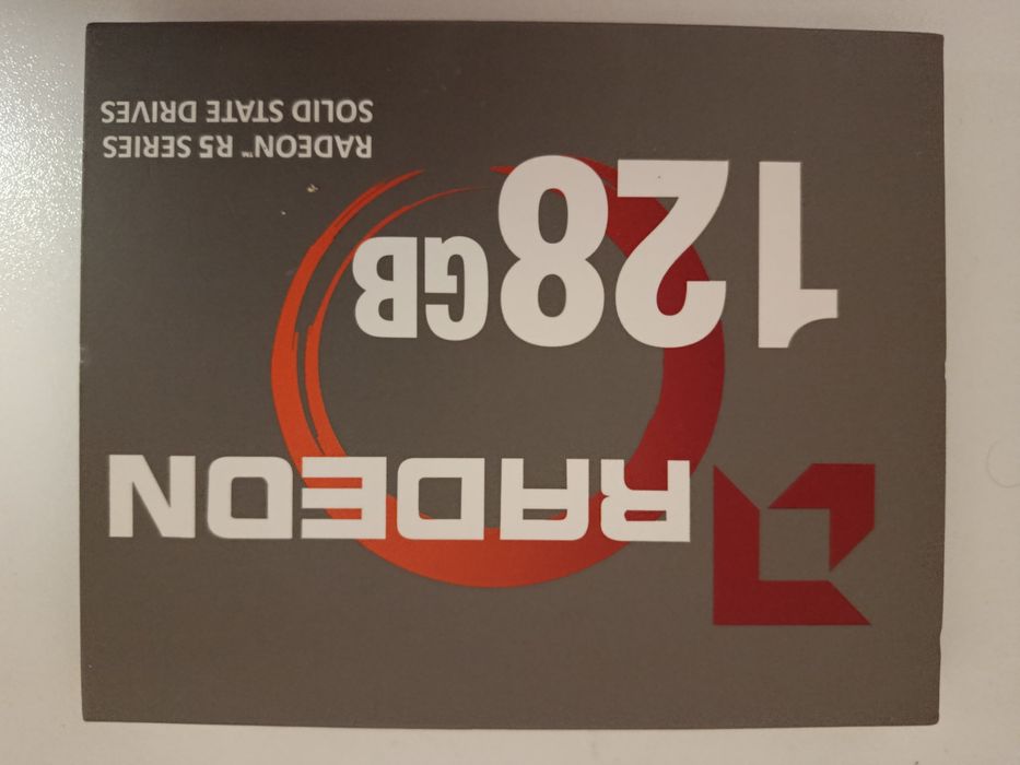 SSD диск AMD Radeon R3 128GB 2.5" SATA III 3D NAND TLC (R3SL0128G2)